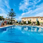 Duplex For 6 Guest With 3 Pools, Jacuzzi, Bbq, Parking, 200m From Mijas Costa & Fuengirola Apartmán *